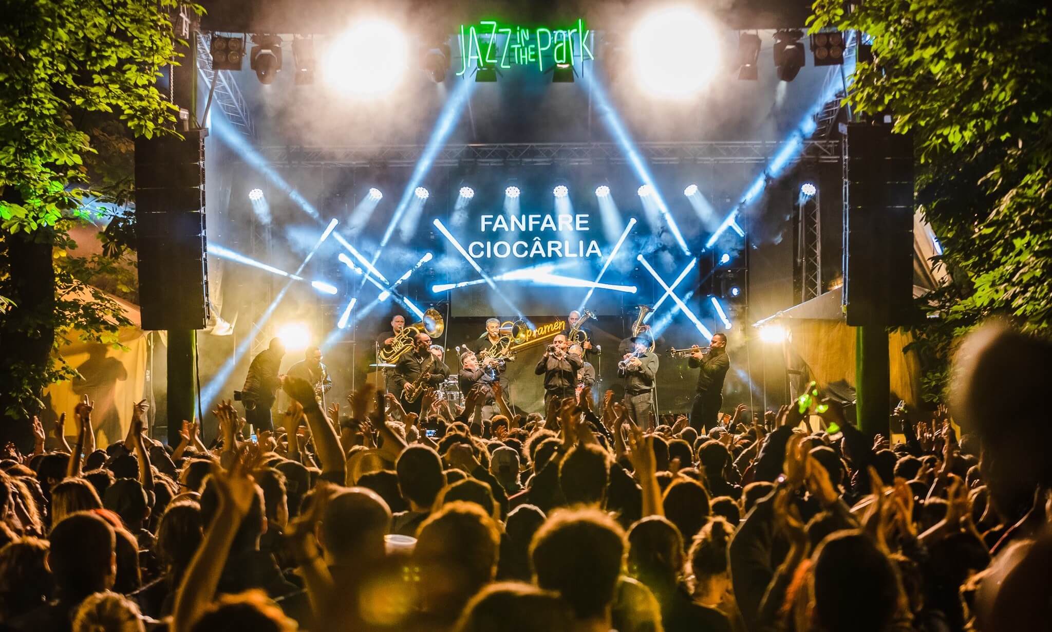 What to do with the music industry in Romania?