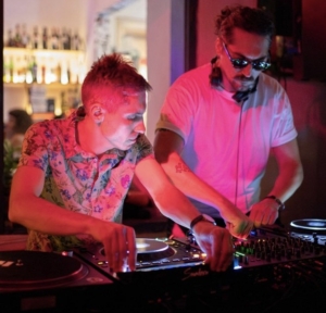 Moss Farai & Melak – dj set and live percussions