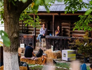 Întâlniri pe prispă